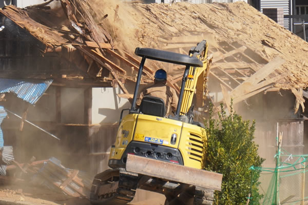 解体工事の様子